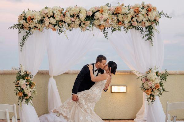 Chuppah flowers