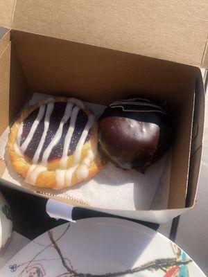 Raspberry danish, Boston crème donut