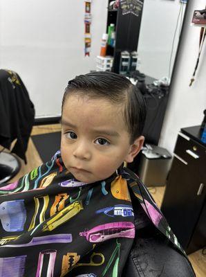 Toddlers haircut recommended age to bring in 9months and up we did a trim all around