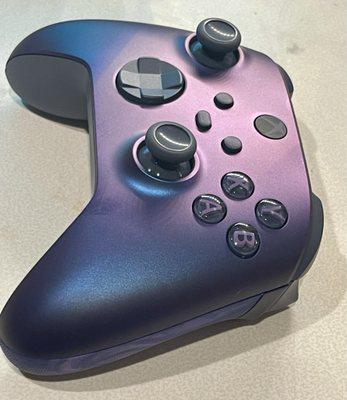 STELLAR SHIFT!   It's color changing with custom rubber grips!