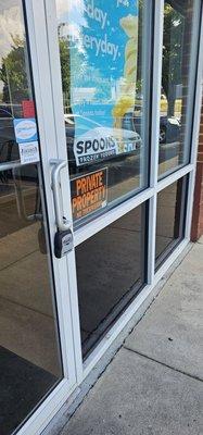 Spoons uninviting entrance