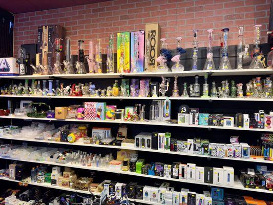 Elevate your experience with our expansive range of water pipes and accessories