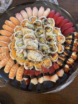 Sushi and roll L