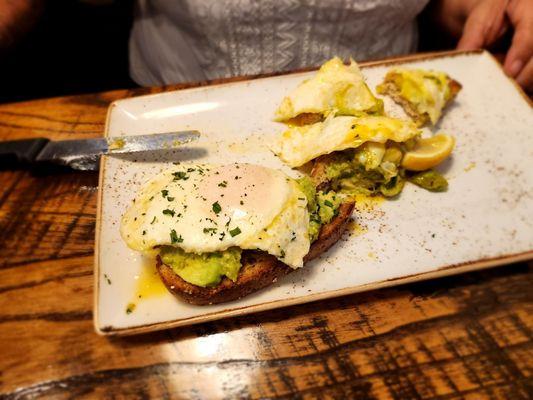 Avocado Toast with egg