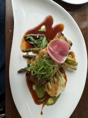 Cashew crusted salmon with asparagus