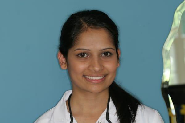 Come meet Dr. Khanna! Patients love her for her gentle manner and personalized treatments.