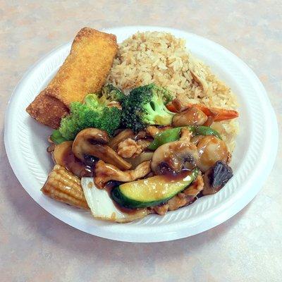 Chicken and Vegetables with Fried Rice and Egg Roll