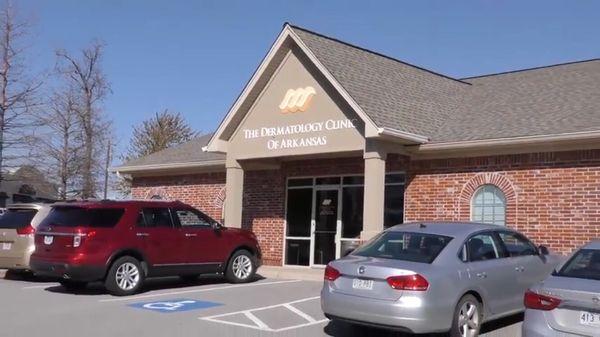 The dermatology clinic of Arkansas In Bryant skin cancer and laser center. MOHs center, tattoo removal, skin rejuvenation, skin care needs