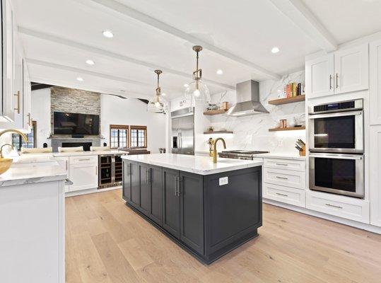 Complete remodel in La Canada - Kitchen.