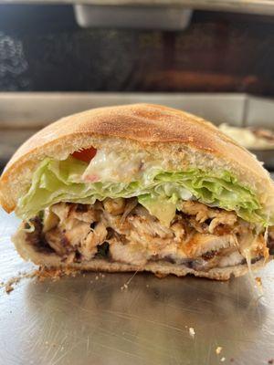 Torta de pollo asado umm