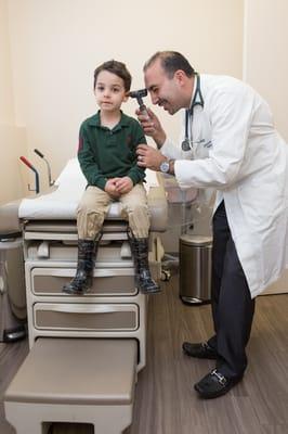 Dr. Hariri, an allergist and immunologist, treats both adult and pediatric patients at Beverly Hills Allergy.