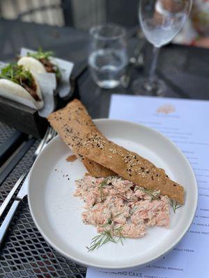 Smoked salmon dip