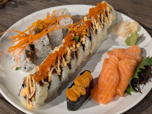 Spicy tuna roll, ginger crazy roll, uni, salmon sashimi