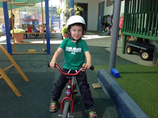 Hogg's Hollow Preschool, riding balance bikes!