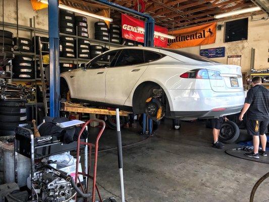 Came in for a new set of tires and was in and out in less than 45mins. The guys are always helpful, and the service is top notch.