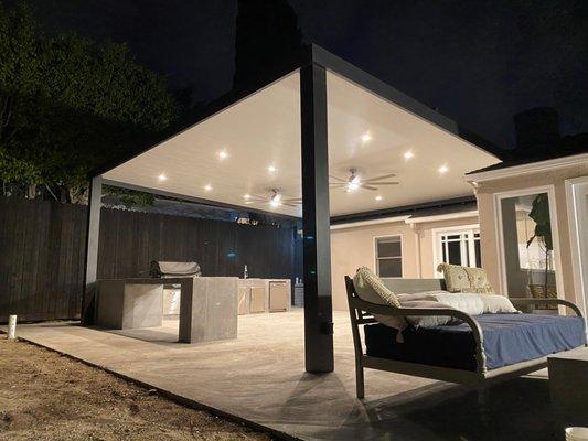 Modern Aluminum Solid Patio Cover with custom electrical