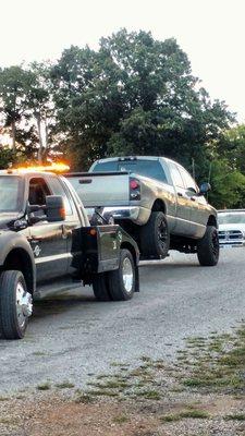 Affordable Towing Anytime Day or Night and With Friendly, Dependable, Knowledgeable Staff