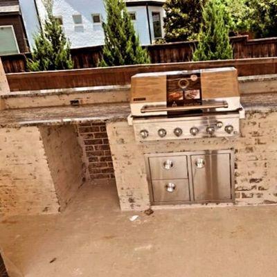 Outdoor kitchen