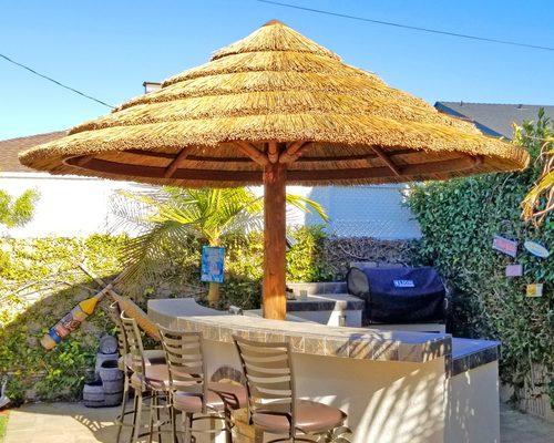 10.5' African Reed Palapa. http://www.palapastructures.com/palapas/singlepolereed.htm