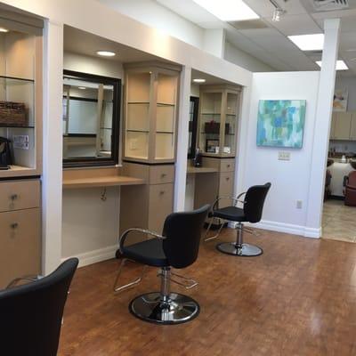 A view of our cutting and styling stations at #SalonAlvarez Cape Coral, Florida