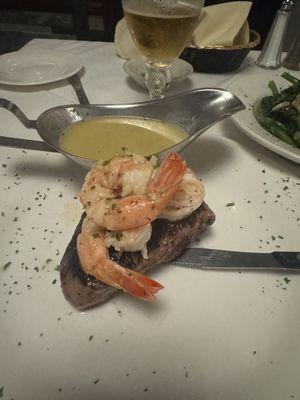 Filet with shrimp