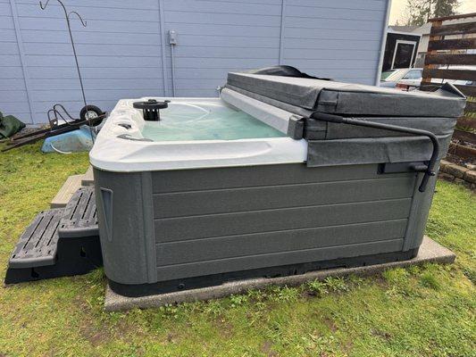 New Hot Tub from the BEST of the BEST!  Get yours from this company!