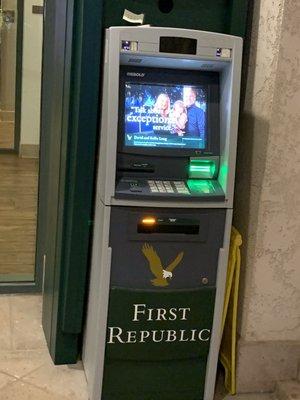 There is an outdoor ATM near the The Gift of Christmas outside the Cafe @ Holiday Lights @ The Reagan Library Christmas 2018