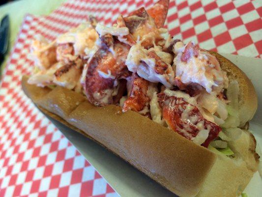 Our Award-Winning Lobster Roll!