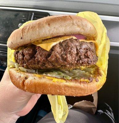 Single cheeseburger