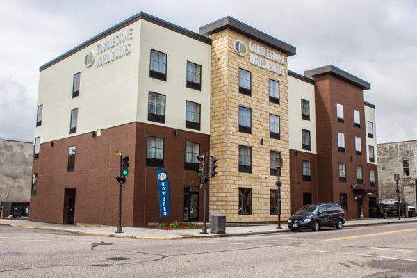 Cobblestone Hotel & Suites - Chippewa Falls