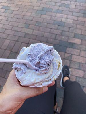 Blueberry muffin ice cream