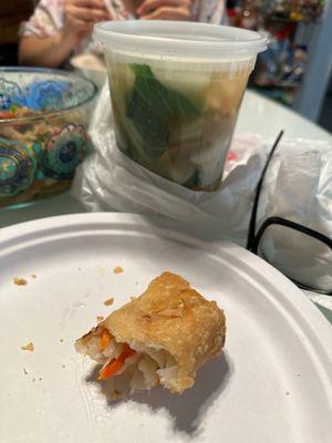 Egg roll and wonton soup