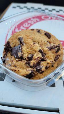 Chocolate chip cookie