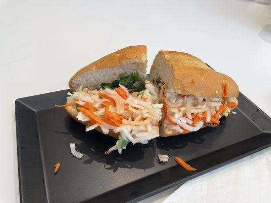 Cauliflower Bahn mi