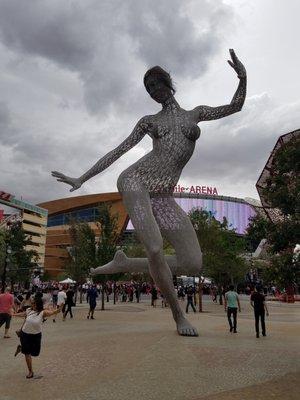 Bliss Dance Sculpture_Las Vegas