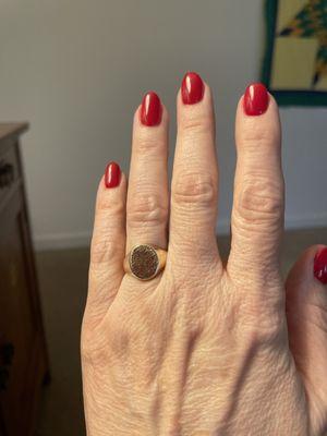 Fabu gel manicure (OPI Big Apple Red)