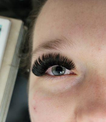 Mega Volume Lashes