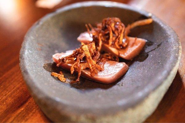 Tuna tataki, crispy onion, ponzu soy sauce