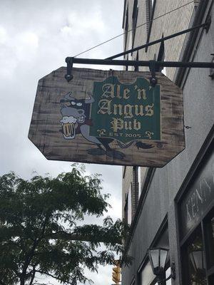 Ale -n- Angus sign out front door