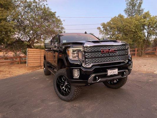 New lifted truck!