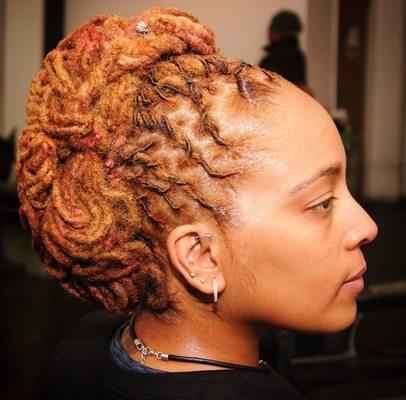 Loc Color, Twist and Style