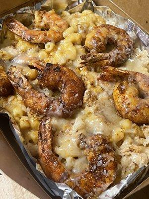 Cajun seafood Mac and cheese