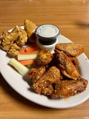 Cajun (wet) and lemon pepper hot wings