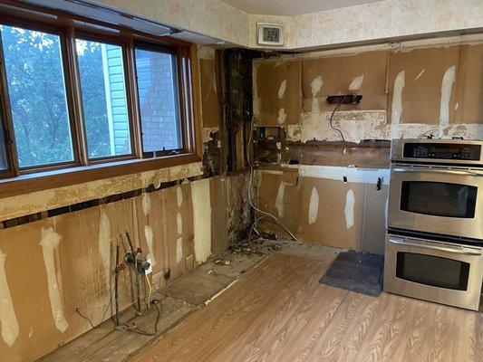 Was the cabinets and counter top