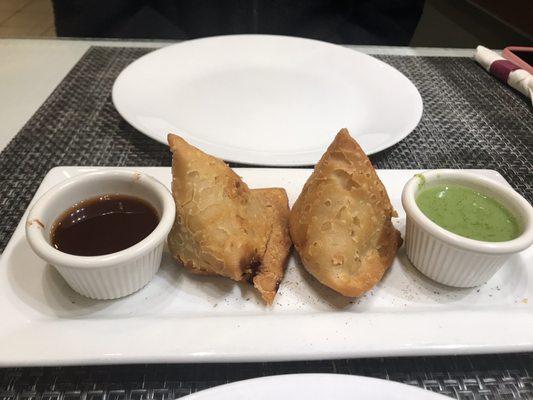 Vegetable samosas