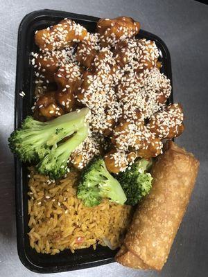 Combination Platter: Sesame Chicken (Popular)