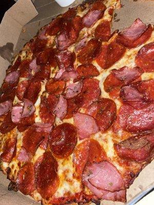 Thin crust medium pepperoni and ham