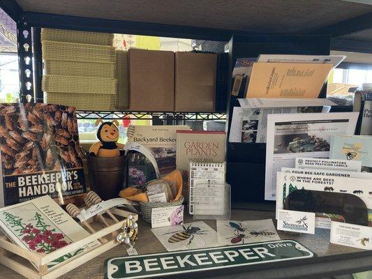 We love our beekeepers and providing great resources for them to be successful!