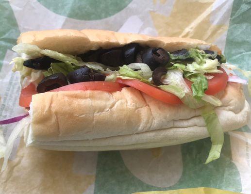 Meatball marinara with lettuce, tomato black olives, onions, and provolone cheese!