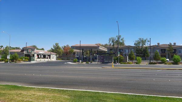 The Maryland Parkway at Wigwam Avenue, Las Vegas 7-Eleven.